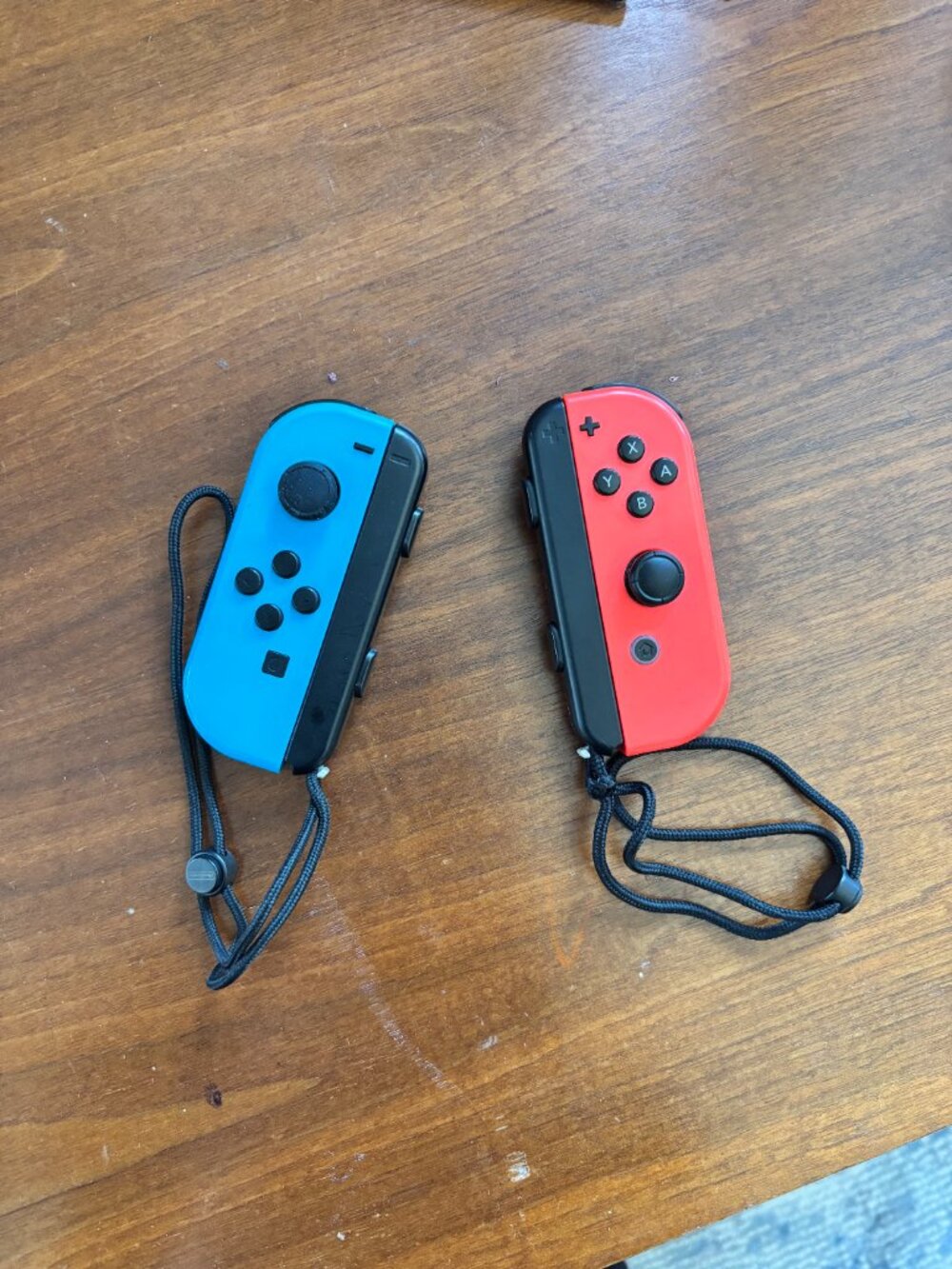 Gently Used Nintendo Switch 1 - Picture 9 of 9